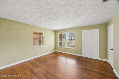 2457 Broward Road, Jacksonville FL - photo 7 of 35
