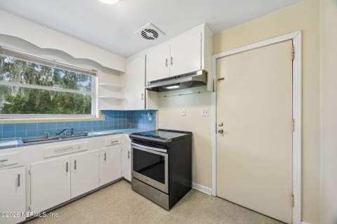 2457 Broward Road, Jacksonville FL - photo 10 of 35