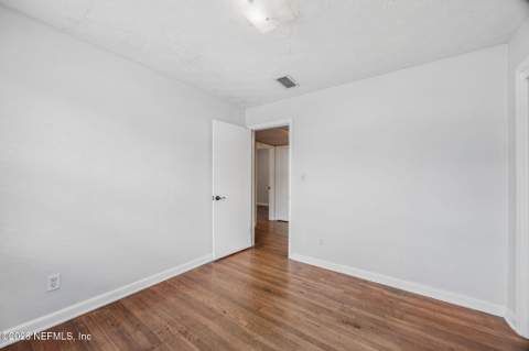 2457 Broward Road, Jacksonville FL - photo 16 of 35