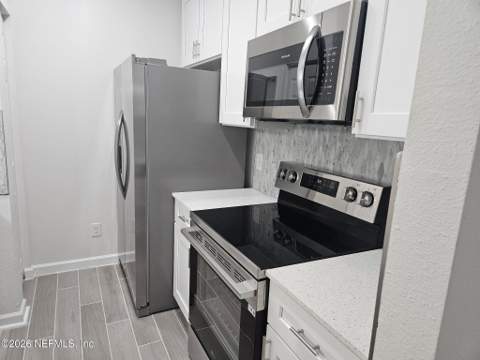 3270 Ricky Drive #202, Jacksonville FL - photo 8 of 17