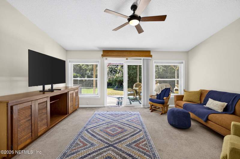 4 bedroom Single Family Residence at 177 Johns Glen Drive, Johns Glen, Jacksonville — photo 3