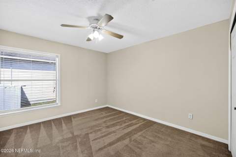 177 Johns Glen Drive, Jacksonville FL - photo 10 of 33