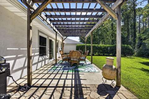 177 Johns Glen Drive, Jacksonville FL - photo 11 of 33