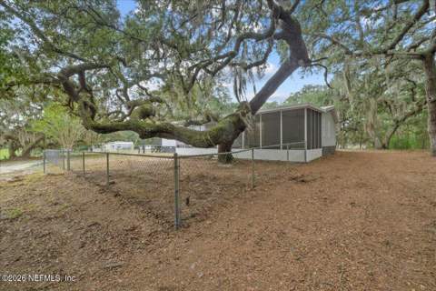 268 Beulah Church Road, Welaka FL - photo 6 of 33