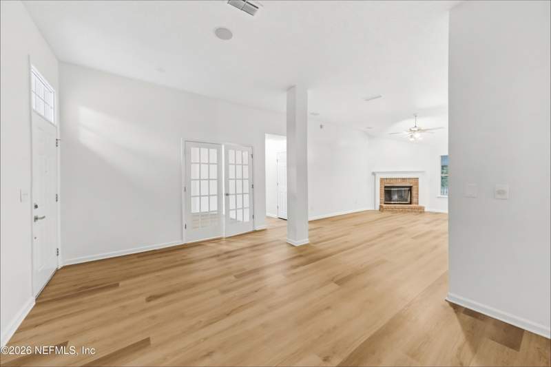 3 bedroom Single Family Residence at 409 Casheros Cove Drive, The Landing At Cross Creek, Jacksonville — photo 3