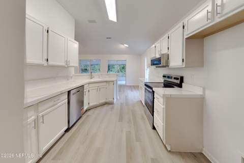409 Casheros Cove Drive, Jacksonville FL - photo 7 of 20