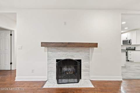 2119 Mercer Circle, Jacksonville FL - photo 9 of 60