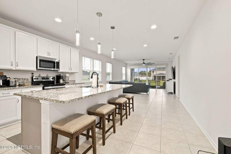 4 bedroom Single Family Residence at 12548 Green Meadow Drive, Greene Meadows, Jacksonville — photo 4
