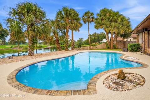8202 Hunters Grove Road, Jacksonville FL - photo 15 of 76