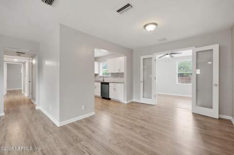 2751 Lansdowne Drive, Jacksonville FL - photo 10 of 33
