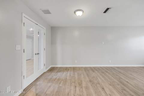 2751 Lansdowne Drive, Jacksonville FL - photo 13 of 33