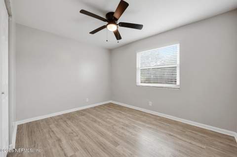 2751 Lansdowne Drive, Jacksonville FL - photo 16 of 33