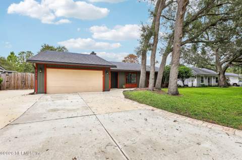 5183 Pond View, Jacksonville FL - photo 10 of 76