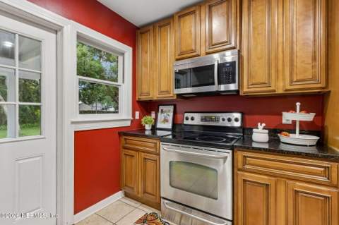 9740 Orr Court, Jacksonville FL - photo 13 of 31