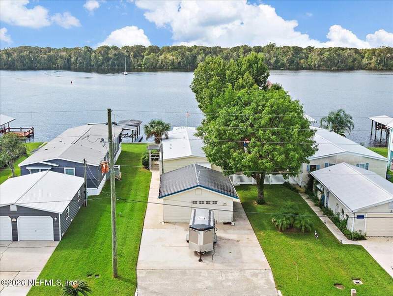 2 bedroom Mobile Home at 232 Sportsman Drive, Sportsman Harbor 2, Welaka — photo 3