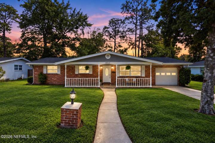 8015 Mendoza Drive