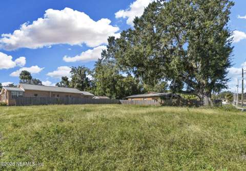 1719 St Johns Avenue, Palatka FL - photo 6 of 9