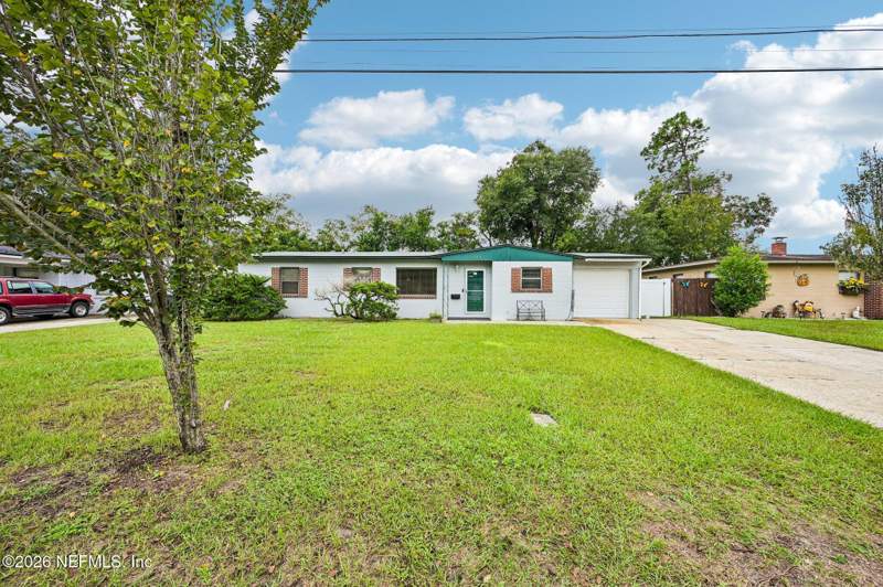 4 bedroom Single Family Residence at 5732 Cedar Forest Drive, Cedar Forest, Jacksonville — photo 3