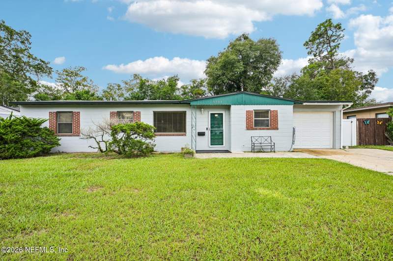 4 bedroom Single Family Residence at 5732 Cedar Forest Drive, Cedar Forest, Jacksonville — photo 4
