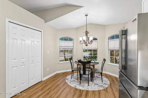 1048 Buttercup Drive, Jacksonville FL - photo 14 of 78
