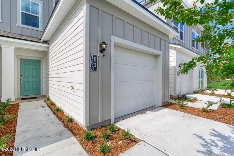 3 bedroom Townhouse at 10720 Waterfield Road, Villas at Bishop Oaks, Jacksonville — photo 4