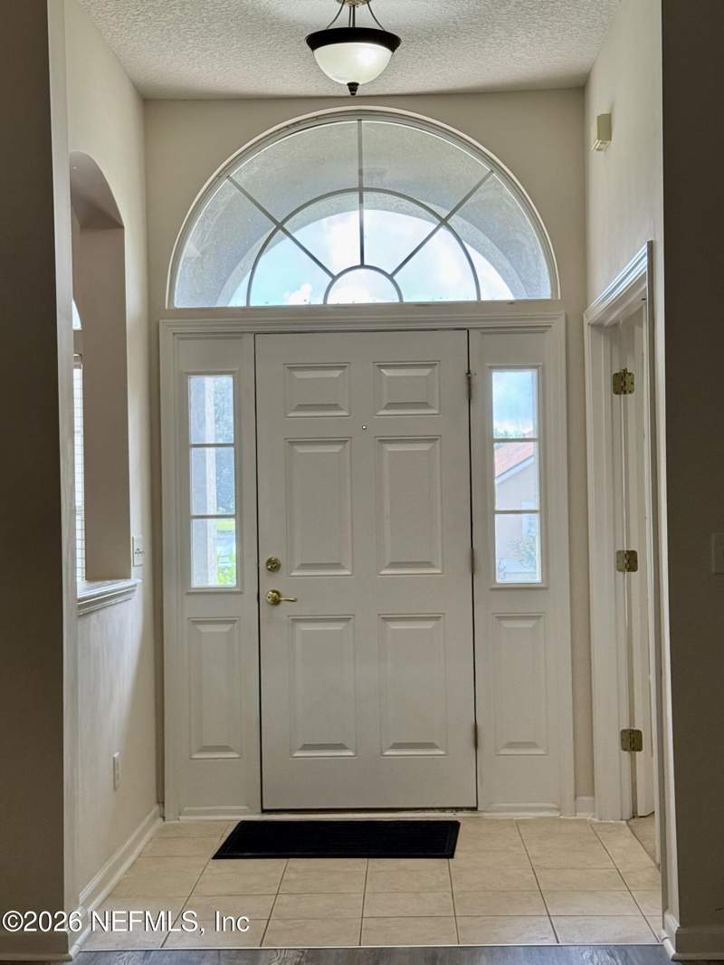 4 bedroom Single Family Residence at 13012 Notre Dame Lane, Parque Diane, Jacksonville — photo 2