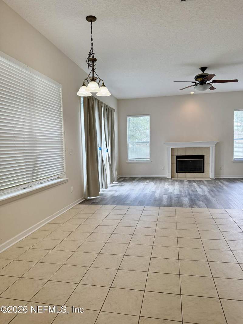 4 bedroom Single Family Residence at 13012 Notre Dame Lane, Parque Diane, Jacksonville — photo 4