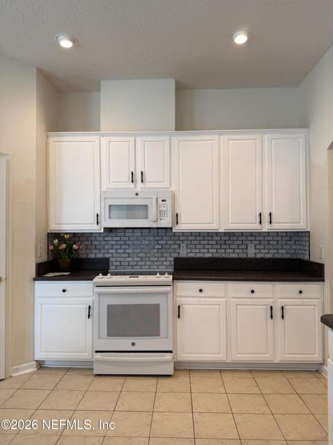 13012 Notre Dame Lane, Jacksonville FL - photo 6 of 18
