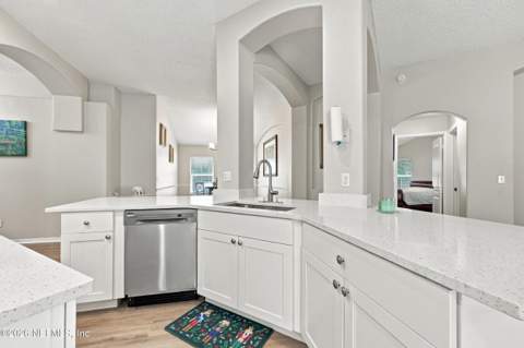 543 Longmill Lane, Orange Park FL - photo 15 of 54