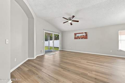 543 Longmill Lane, Orange Park FL - photo 9 of 54