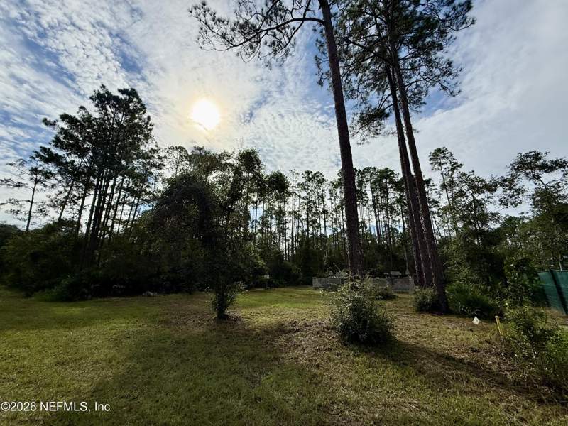 2 bedroom Single Family Residence at 213 Dunaway Street, Interlachen, Interlachen — photo 3