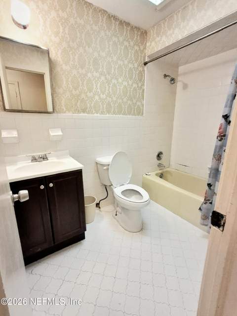 2138 Ribault Scenic Drive, Jacksonville FL - photo 13 of 19