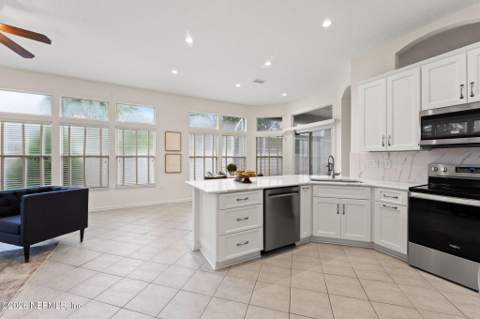 1904 Bluebonnet Way, Fleming Island FL - photo 8 of 47