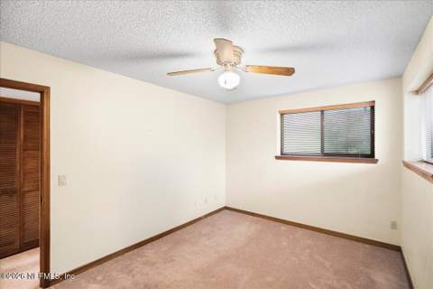 4320 Springmoor Drive, Jacksonville FL - photo 18 of 41