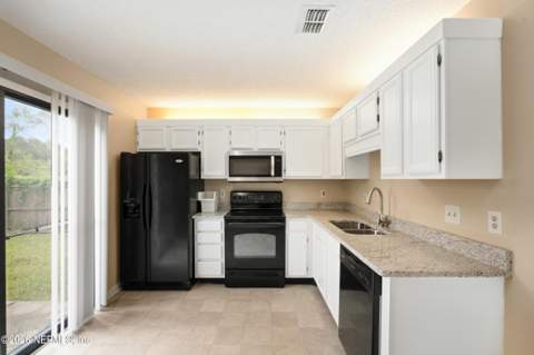 11433 Skimmer Court, Jacksonville FL - photo 9 of 28