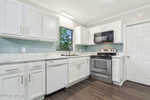 2727 Shady Oak Lane, Orange Park FL - photo 12 of 32