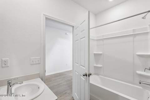 706 Panther Lake Parkway, Jacksonville FL - photo 12 of 31