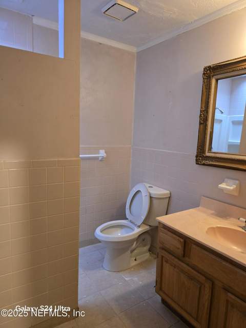 7772 Lake Park Drive, Jacksonville FL - photo 13 of 14
