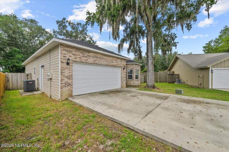 3 bedroom Single Family Residence at 6107 W 1st Manor, Webbs Viking Manor, Palatka — photo 4