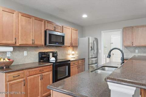 75061 Brookwood Drive, Yulee FL - photo 14 of 62