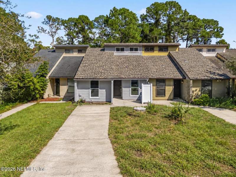 2 bedroom Townhouse at 1847 Oak Water Drive, Oak Point, Jacksonville — photo 2