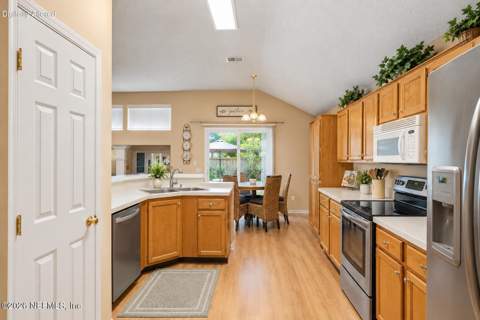 5368 Lacy Jane Way, Jacksonville FL - photo 7 of 19