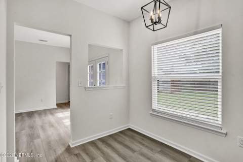 12348 Mastin Cove Road, Jacksonville FL - photo 14 of 36