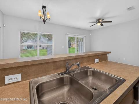 5260 Collins #502, Jacksonville FL - photo 21 of 35