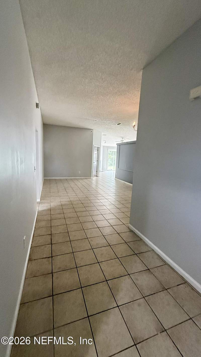 4 bedroom Single Family Residence at 8366 Rocky Creek Drive, Travis Trace, Jacksonville — photo 4