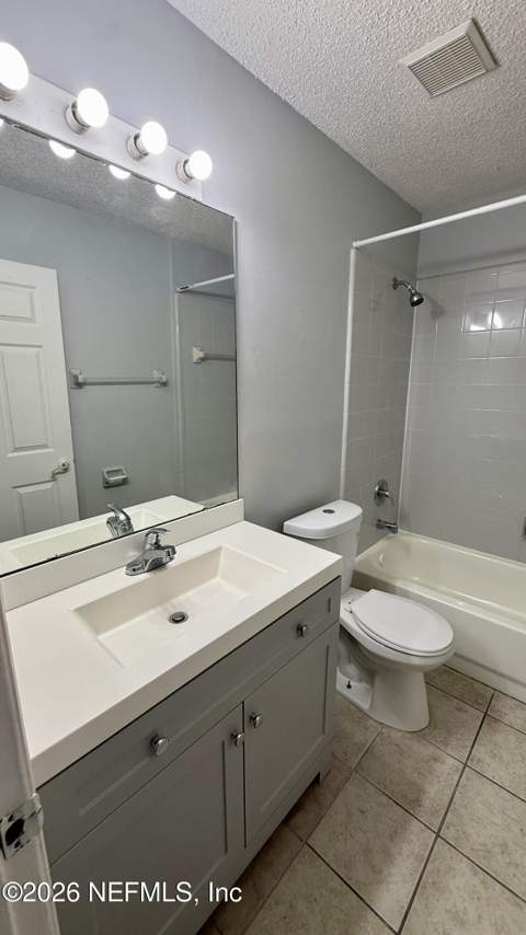 8366 Rocky Creek Drive, Jacksonville FL - photo 11 of 34
