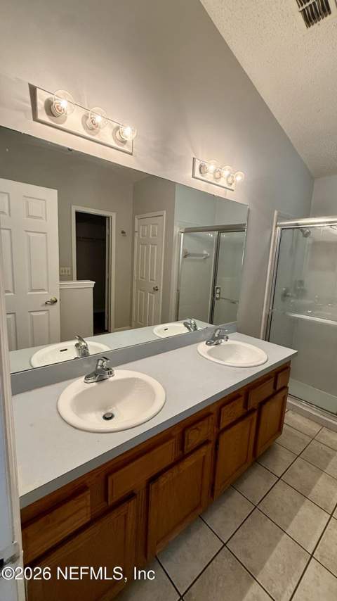 8366 Rocky Creek Drive, Jacksonville FL - photo 16 of 34