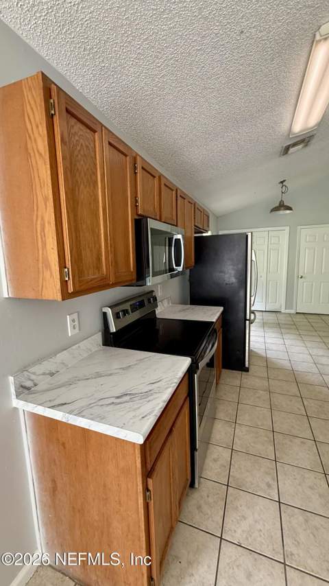 8366 Rocky Creek Drive, Jacksonville FL - photo 23 of 34