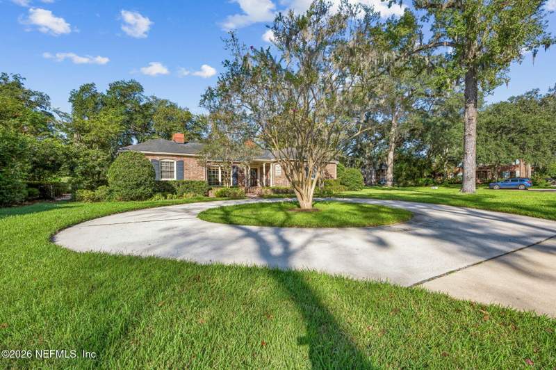 4 bedroom Single Family Residence at 2210 Laurel Road, San Marco, Jacksonville — photo 2