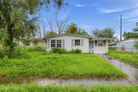 7521 Pinnacle Drive, Jacksonville FL - photo 6 of 29